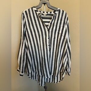 Lucky Brand 100% Cotton Black and White 3/4 Sleeve Button Down Shirt (Medium)